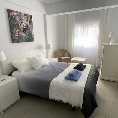 Del Mar 1 Deluxe Apartment Torrevieja Centrum Εξωτερικό φωτογραφία